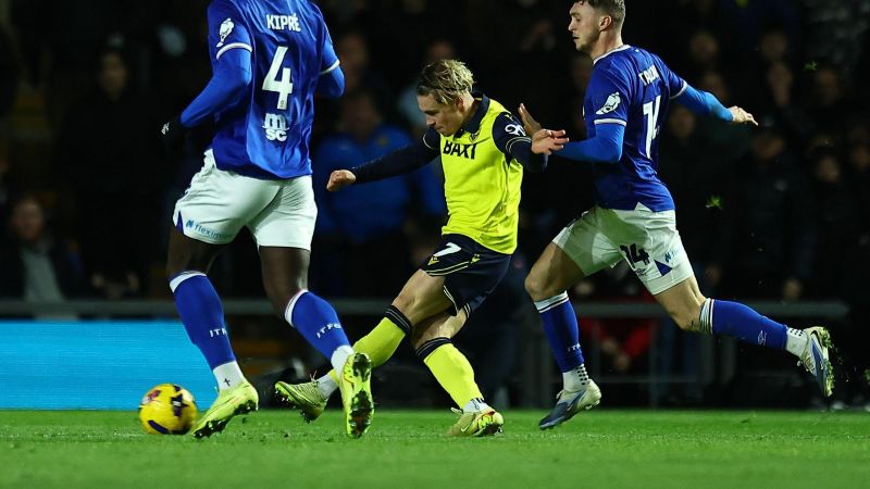 Nhận định soi kèo Ipswich vs Oxford United lúc 22h00 ngày 01/01/2026